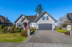 Toronto housing market has been seeing a continuous drop in rentals. According to a report by torontorentals.com, the GTA witnessed a 17% drop in rental rates since last year.